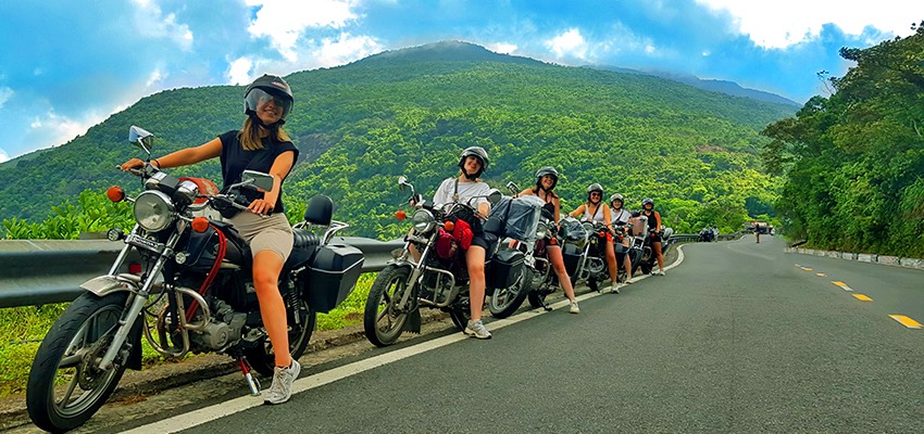 motorcycle from Hue to Hoi An